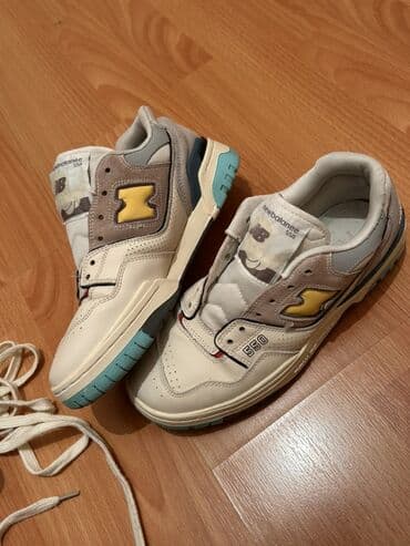 женские кроссовки nike shox: - Ölçü: 37–38
- AfMall-dan alınmışdı
- Qiymət: 10 AZN — 1