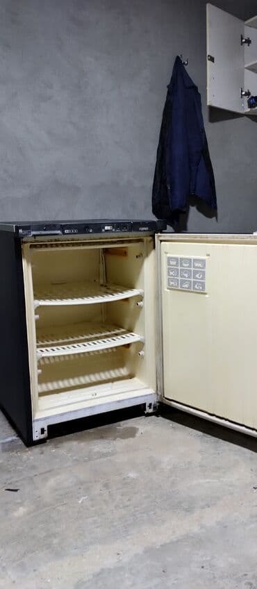 Посудомоечные машины: Мини Холодильник Продажа, цвет - Черный — 1