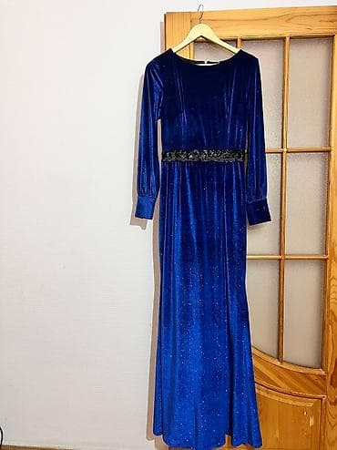mavi macun: Made in İtaly.Geynilmiyib etiketi üzərindədir.Ölçü 42 — 1