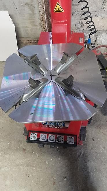 avto servis satilir: Təkər servisi avadanlıqları paketi Tərkib: - Təkərsökən aparat — 1