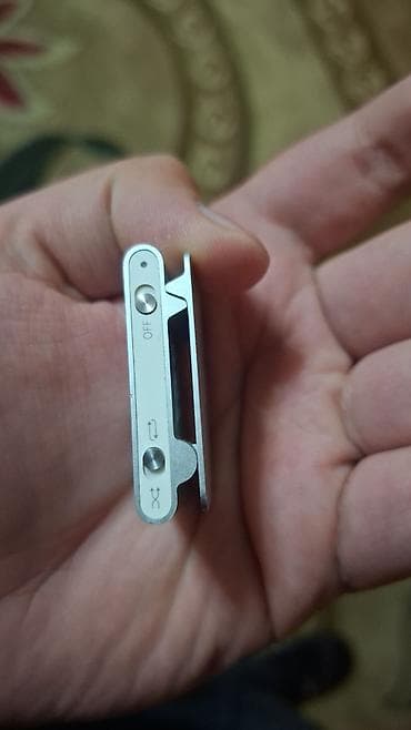 Бытовая техника: Apple iPod Shuffle alüminium gövdə, gümüş rəng şunuru kablosu yoxdur — 4