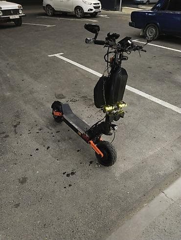 Güclü elektrik skuteri Xüsusiyyətlər: - Geniş, möhkəm gövdə və aşağı