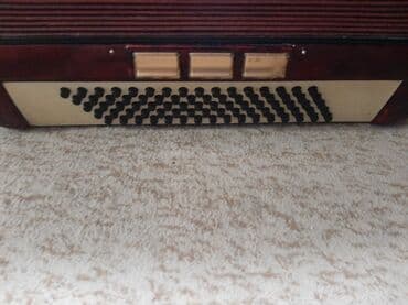 Midi-klaviaturalar: Akustik Akkordeon — 4