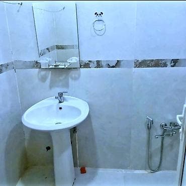 emircanda ev satisi: 3 otaqlı, məişət texnikalı mənzil. Binəqədi rayonu, Tovuz marketə — 2