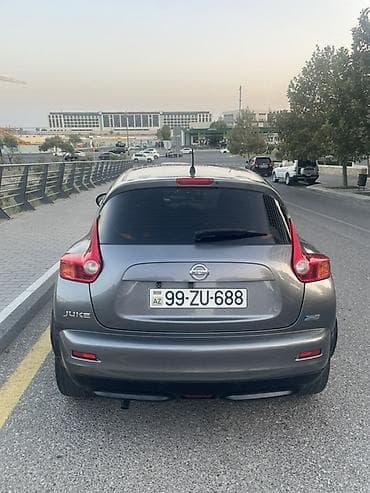 juk: Nissan Juke: 1.6 l | 2012 il Krossover — 4