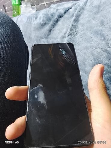 Xiaomi Mi 9T, 64 ГБ, цвет - Черный, 
 Битый — 2