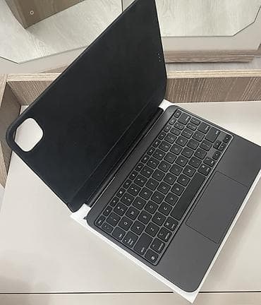 macbook apple: Apple iPad pro 13 m4 m5 Magic Keyboard – qara rəng amerikadan — 3