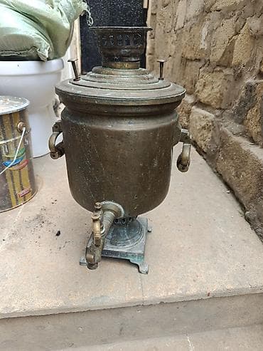bas gitara: Məhsul: Antik 7 L mis samovar Təsvir: - Klassik kömür/od ilə işləyən — 1