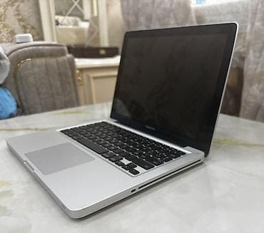 sərt disk: Apple MacBook Pro 13" noutbuk Xüsusiyyətlər: - Ekran: 13.3" LED — 4
