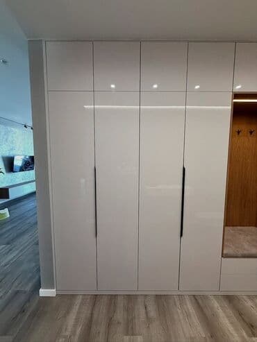 угловой шифоньер в спальню: Açılan, 4 qapılı Düz dolab, Dəhliz dolabı — 3