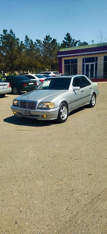 disk teker per page 40: Mercedes-Benz C 230: 2.3 l | 1996 il Sedan — 4