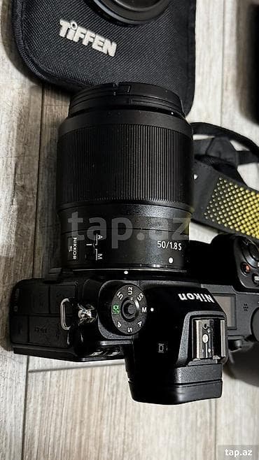 honor 8x ekran: Nikon Z6 seriyalı tam kadr güzgüsüz foto-video dəst Dəst tərkibi: - — 4