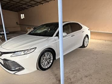 disk masin: Toyota Camry – ağ rəng, sedan, son nəsil •VİP TAKSİ XİDMƏTİ. Yerli və — 4