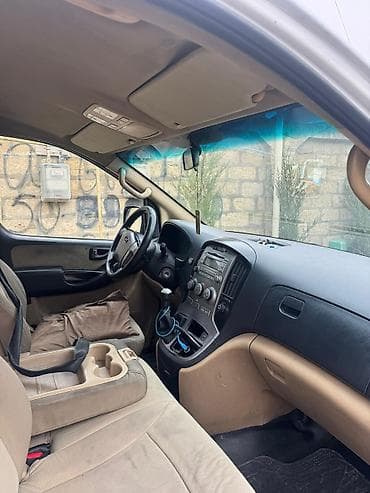 az avto: Hyundai H-1 (Grand Starex): 2.7 l | 2008 il Mikroavtobus — 2