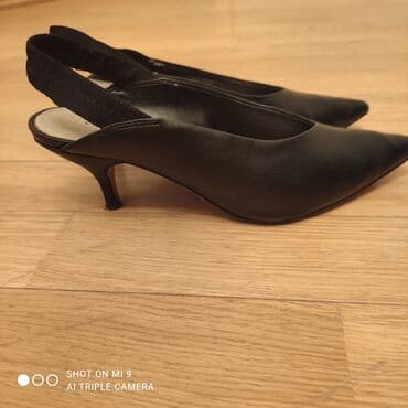 ünvan az: Tuflilər, Charles&Keith, Ölçü: 35, rəng - Qara, İşlənmiş — 2
