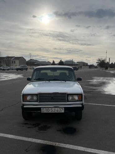 satdiq traktorlar: VAZ (LADA) 2107: 1.5 l | 2006 il 252555 km Sedan — 5