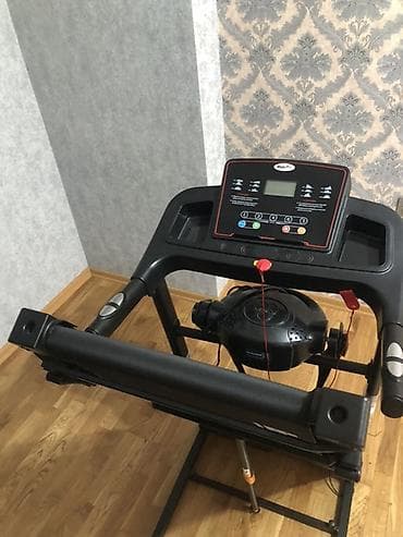 BodyFit S2D qaçış trenajor - Kompakt və yığıla bilən konstruksiya