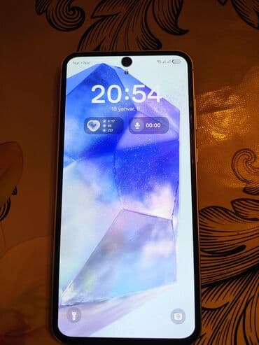 Samsung Galaxy A55, 128 ГБ, цвет - Белый, Отпечаток пальца