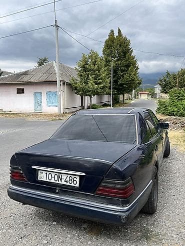 mercedes sprinter 7 1: Mercedes-Benz E-Class: 2.5 l | 1986 il Sedan — 9