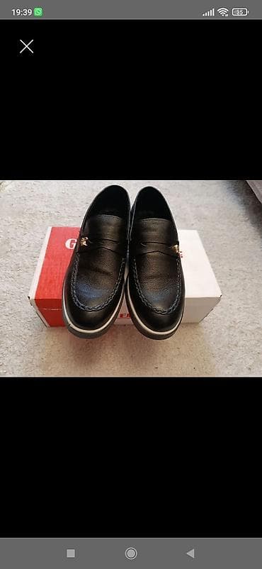 Kişi üçün qara rəngli loafer tipli ayaqqabı 50 AZN ə alınıb dəridi -