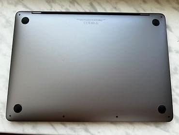 komputer ekran şəkilləri yüklə: Apple MacBook Pro noutbuku. MacBook Pro 13-inch 8GB unified memory — 4