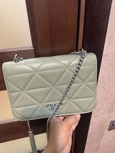ulduzlu sep: Çiyin çantası, Prada, Yeni — 1