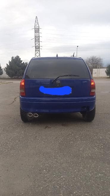 Opel Corsa: 1.4 l | 1998 il Hetçbek — 2