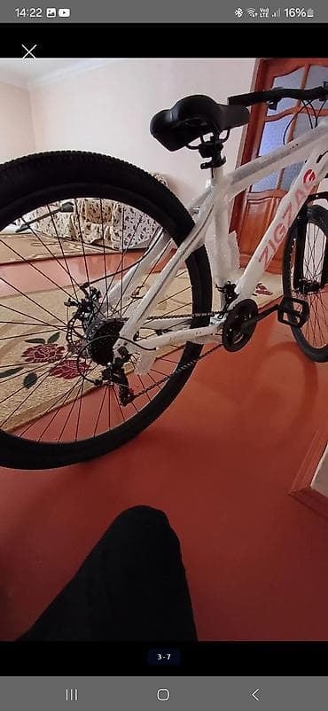 trek marlin 5: ZIGZAG dağ/şəhər velosipedi - Rəng: ağ gövdə, qara komponentlər - — 3
