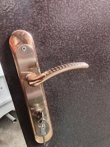 seyf qapılar kataloqu: Seyf qapı yaxşı vezyetdedi zamok iceri cöl elcekler teze sekilde nece — 3