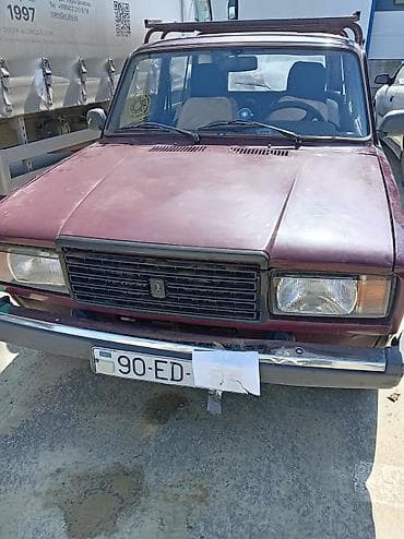 radiator vaz: Lada 2104 universal, tünd-bordo rəng. - Kuzov: 5 qapılı universal — 1