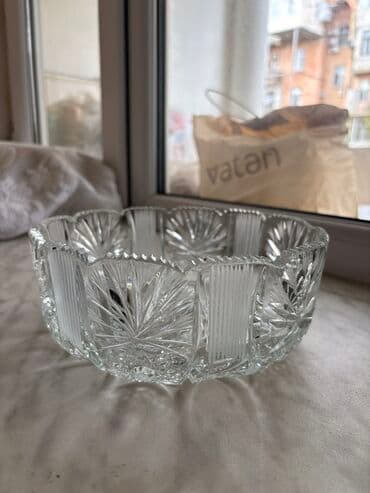 meyvə qablari: Meyve ucun Vaza Xrustal
tezedir — 2