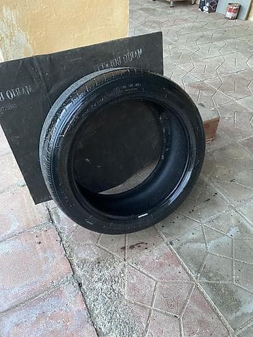 disk ve teker type 1: İşlənmiş Şin Continental 235 / 45 / R 18 — 1