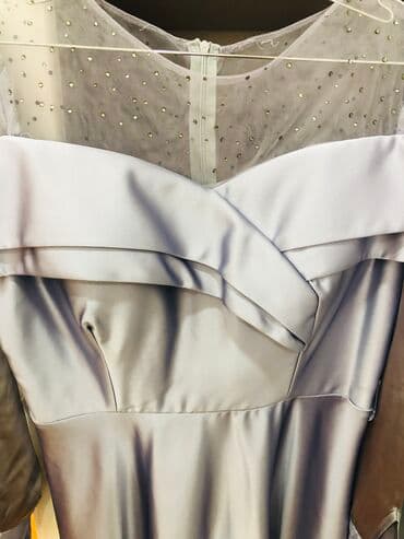 zapi satilir tecili: Ziyafət geyimi.160manata alınıb.44 ölçü. Cəmi bir dəfə geyinilib. 30 — 6