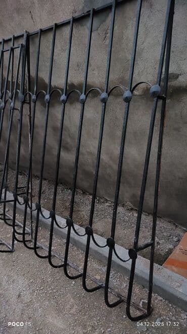 demir resotka sekilleri: Dəmir pəncərə barmaqlığı Eni 0.97 sm /Uzunu 1.39 sm - Material: qalın — 2