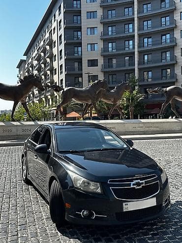 muherrik qoruyucu: Chevrolet Cruze sedan – şəhər və magistral üçün komfortlu və etibarlı — 6