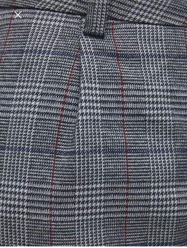 kişilər üçün boz rəngli şalvarlar: Размер М
Новые, с этикетками
Плотная ткань — 4