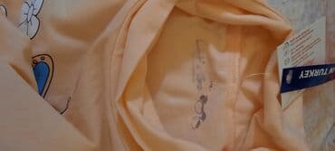 3 duymə koynək: Müxtəlif razmerli köynəklər.Hər biri təzədi.Biri 10 manat.deaktiv — 15