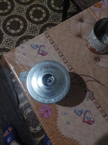 dc mator: Toz soran matoru işlək vəzyətdədir Metall korpuslu elektrik mühərriki — 1