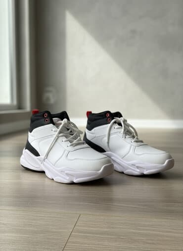 lancôme idôle qiymeti sabina: Yenidir geyinilmiyib 50 azn alınıb Türkiyədən 2il əvvəl 30 Azn — 1