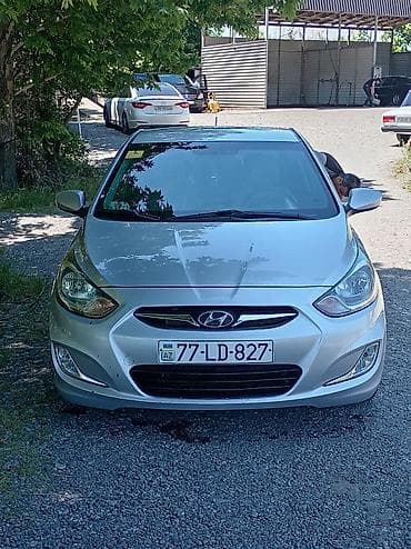 opel astra maşınları: Hyundai Accent: 1.4 l | 2013 il Sedan — 2