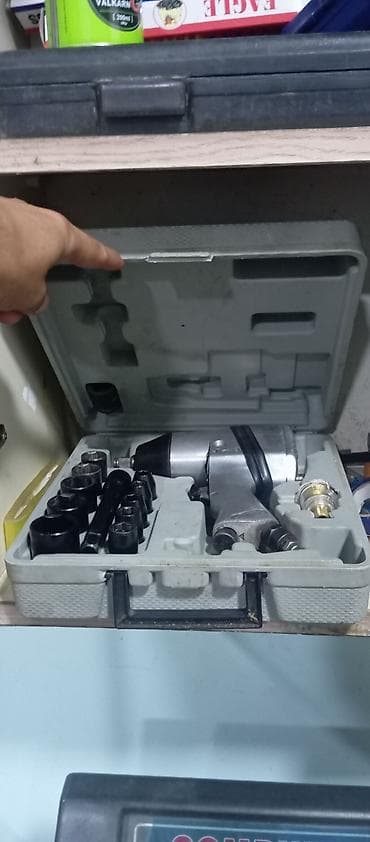 Оборудование для бизнеса: Avtomobil təkər servisi üçün avadanlıq dəsti Paketə daxildir: - — 2