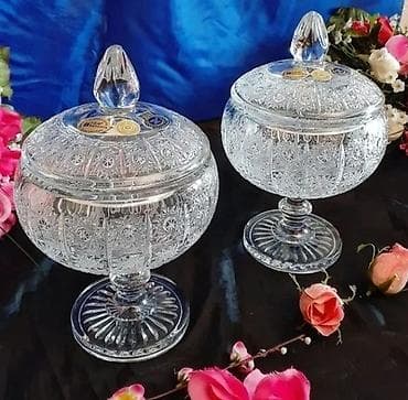 Tom 2 eded boyuk olcude konfet qabilar. Hundurluk 31 sm. Cutu 210 azn