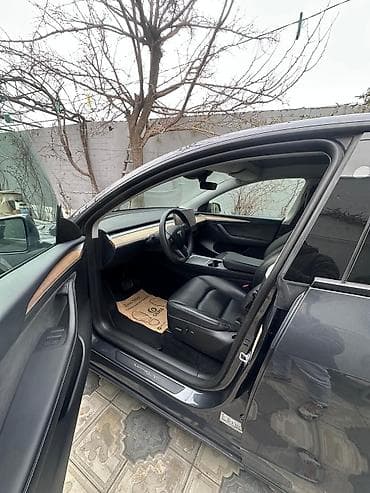 Продажа авто: Tesla Model Y: 1 л | 2023 г. 20800 км Внедорожник — 10