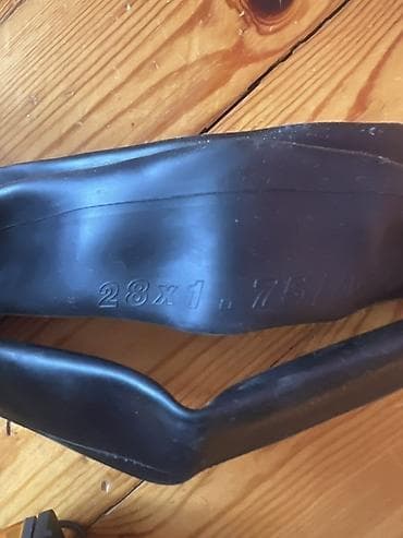 velsiped: Velosiped kameri ve siqnali aksessuarları dəsti qiymeti 5 manat - — 2