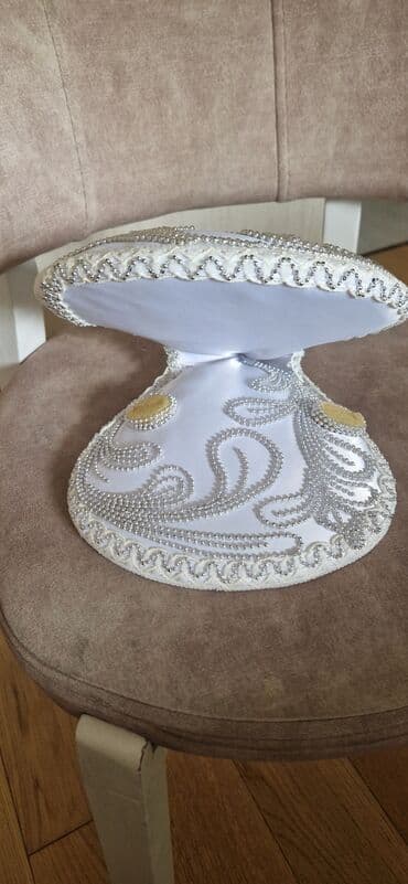 kəllə qənd xonçası: Zərif bəzəkli gəlin üzüyü yastığı/üzük qutusu - Forma: ürəkvari iki — 4