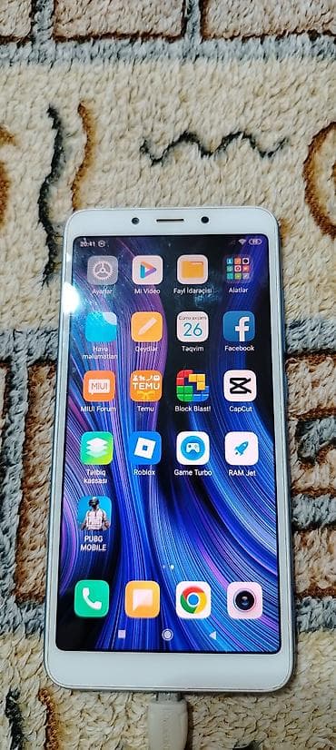 iphone 12 64: Redmi 6A. 32gb. Sumqayıtdadır — 2