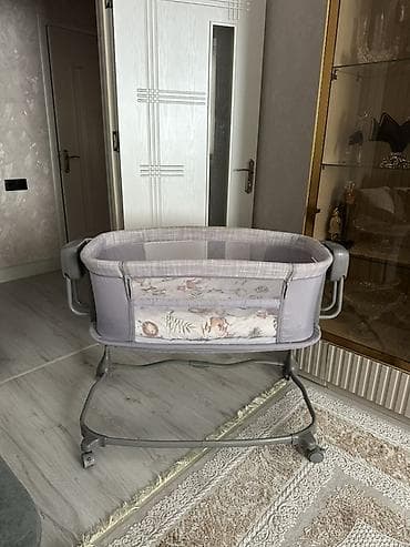 ucuz carpayi: Oğlan və qız üçün, İşlənmiş, Beşik, Dəstsiz, Matras ilə, Yellənmə mexanizm ilə — 2