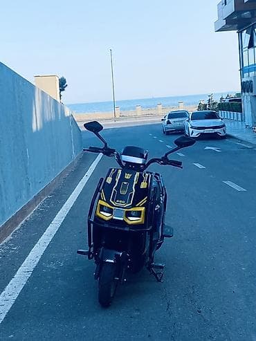 e70: Elektrik skuter – şəhər içi sürüş üçün güclü və komfortlu model — 5