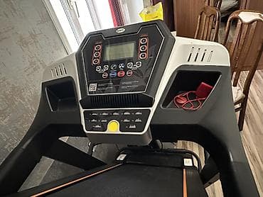 BodyFit T5 qaçış trenajoru - Güclü elektrikli qaçış yolu, enli və — 3