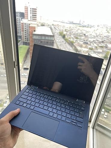 HP Elite Dragonfly mavi ultrabuk - Premium maqnezium gövdə, yüngül və